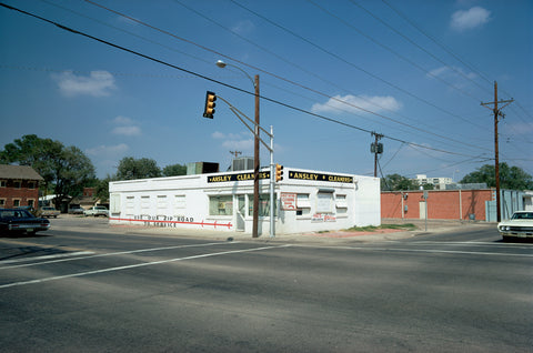 'Ordinary Speech: The Vernacular in Stephen Shore's Early 35mm photography' by Britt Salvesen