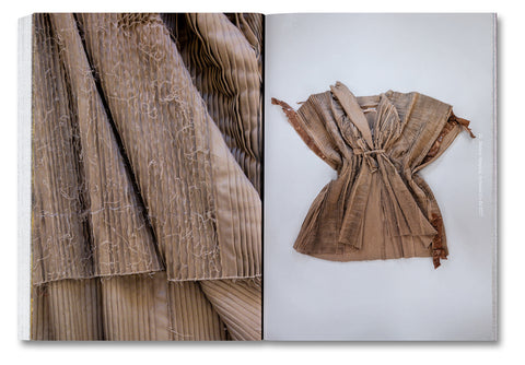 Dirty Looks: Desire and Decay in Fashion